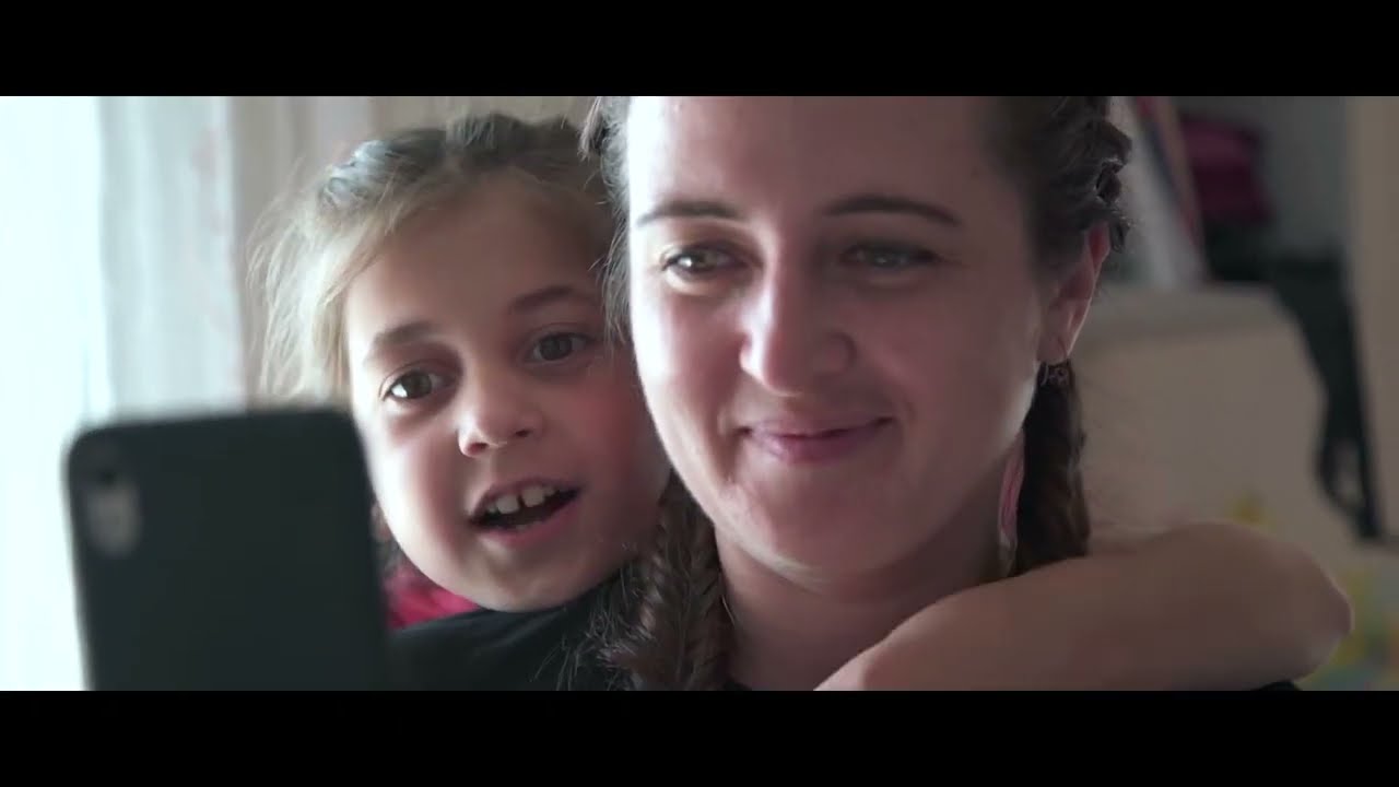 Меняем жизнь людей. Первый сериал о том, куда приводят мечты и спутниковый интернет.