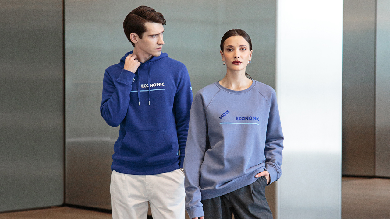 Коллекция мерча Петербургского международного экономического форума